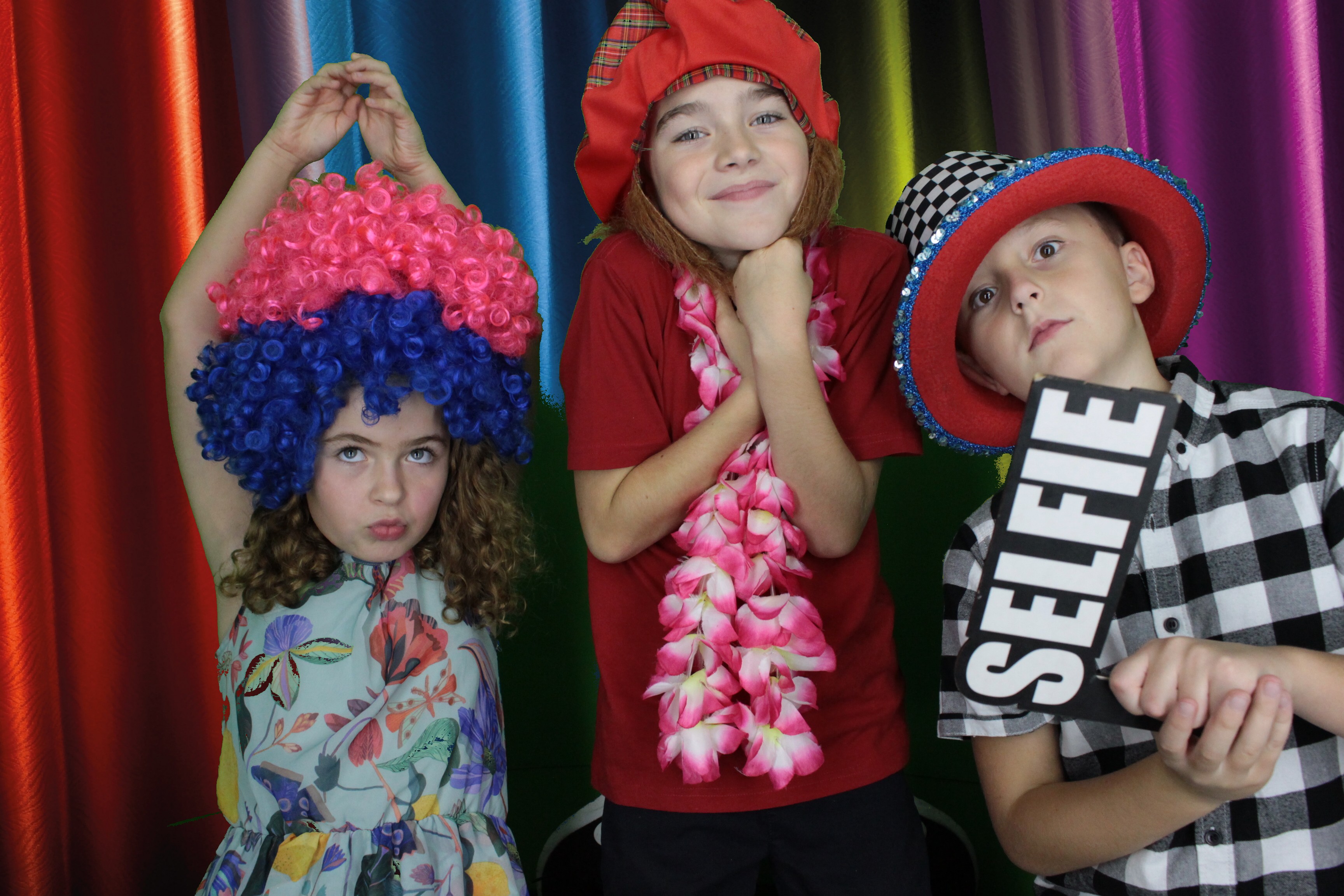 Simon's 50th Birthday | View more photos from the event at gallery.myphotoboothexperience.co.uk/u/MyPhotoBoothExperienceLtd/Simons-50th-Birthday